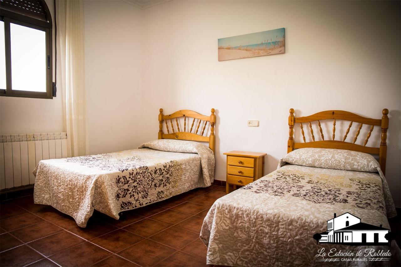 Casas Rurales La Estacion De Robledo エクステリア 写真