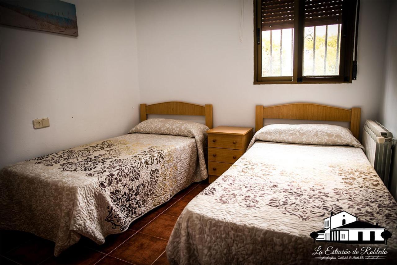 Casas Rurales La Estacion De Robledo エクステリア 写真