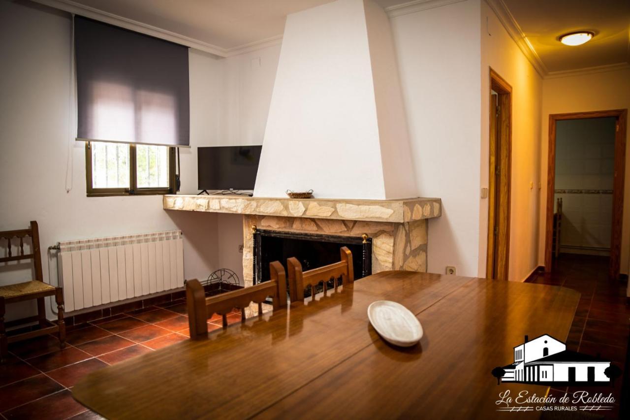 Casas Rurales La Estacion De Robledo エクステリア 写真